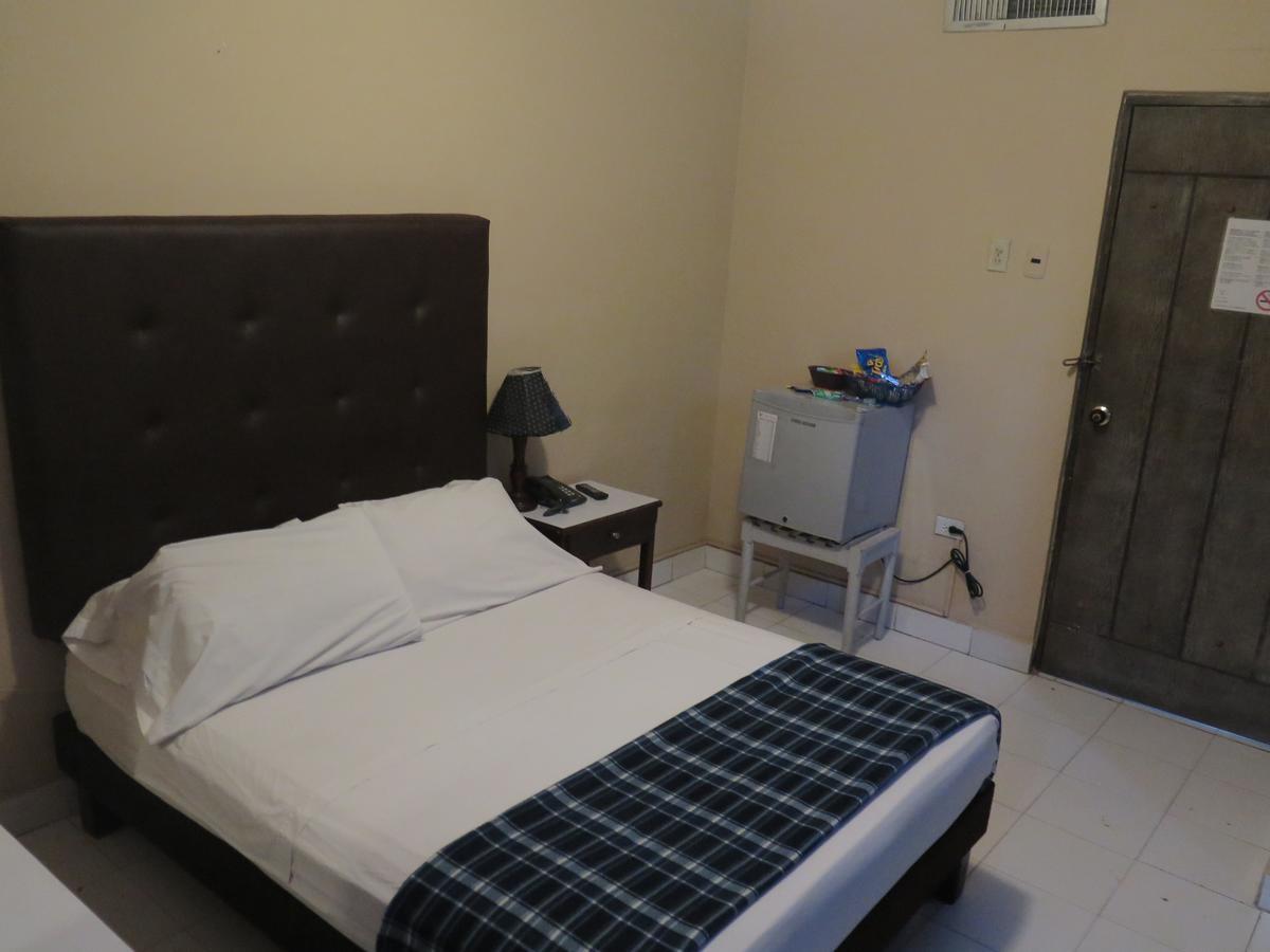 Hotel Toledo Cartagena ภายนอก รูปภาพ